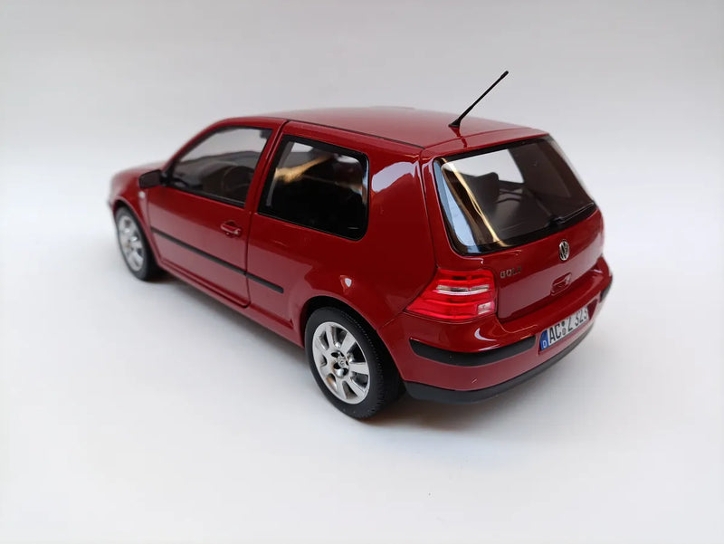 Volkswagen Golf Mk4 2002 Vermelho
