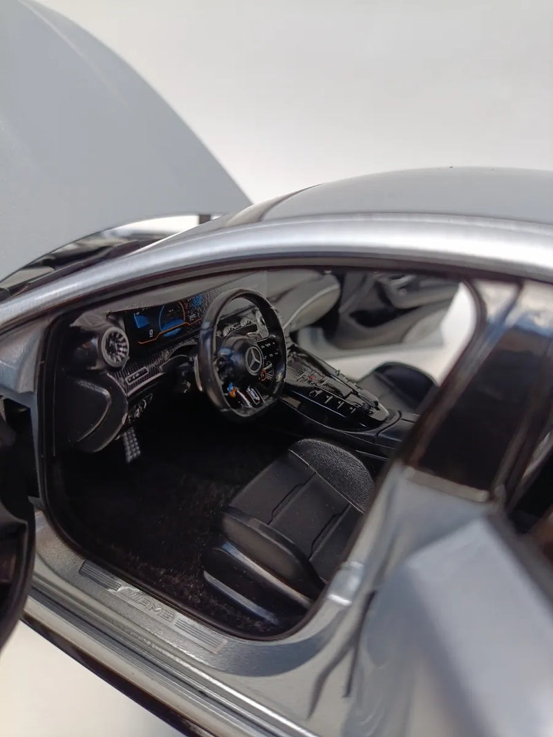 Mercedes Gt63 Amg Prata