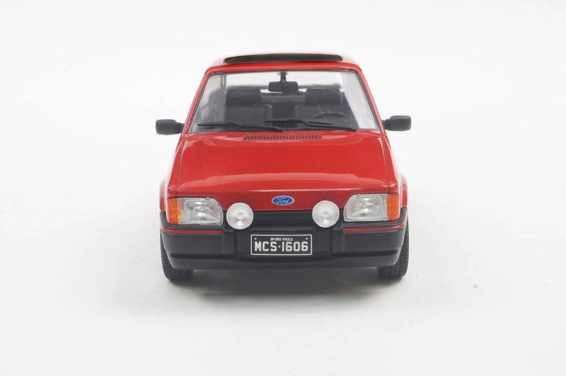 Ford Escort XR3 (1987) - Vermelho - California Classics
