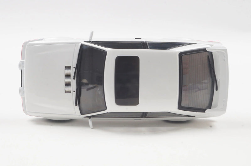 Ford Escort XR3 (1992) - Branco - California Classics