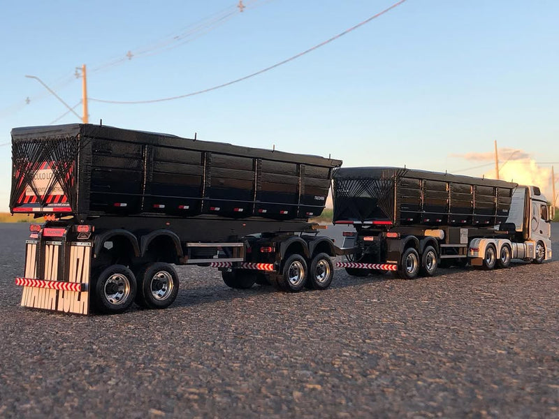 Miniatura Mercedes-Benz Arocs 3363 6x4 ClassicSpace com Rodotrem Basculante (Escala 1/24)