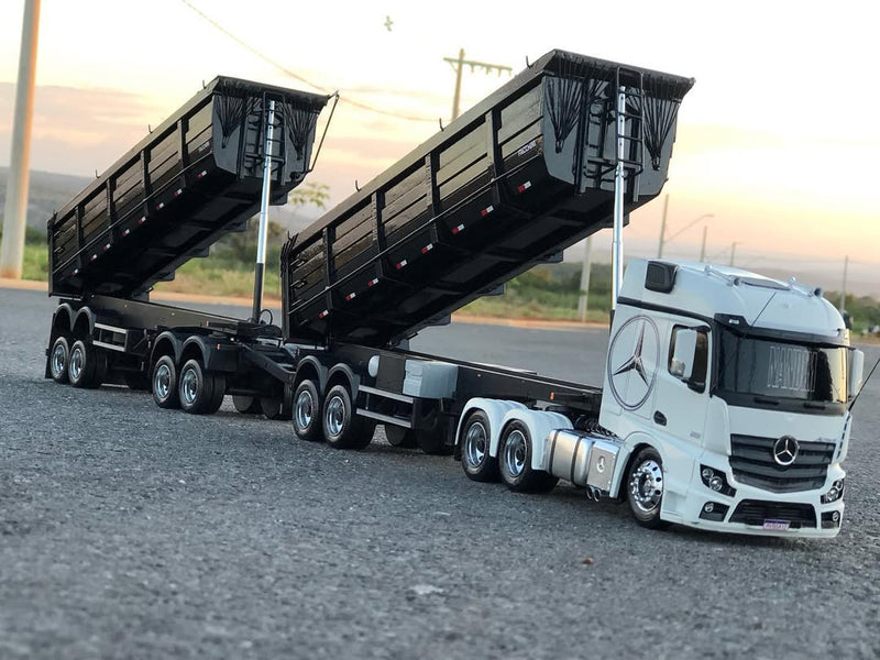 Miniatura Mercedes-Benz Arocs 3363 6x4 ClassicSpace com Rodotrem Basculante (Escala 1/24)