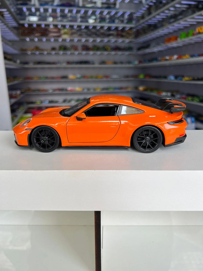 Porsche 911 GT3 2021 Laranja