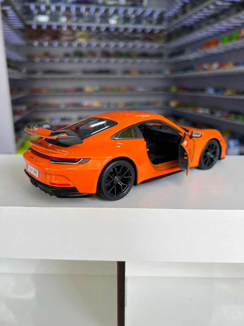 Porsche 911 GT3 2021 Laranja