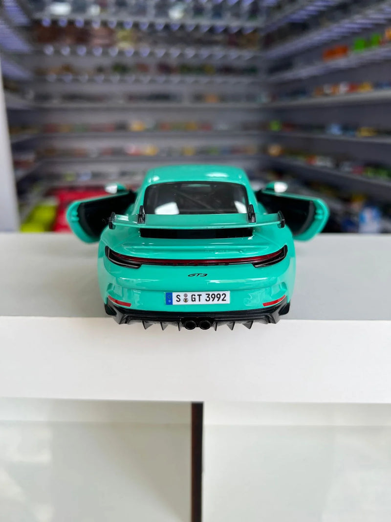 Porsche 911 GT3 2021 Azul