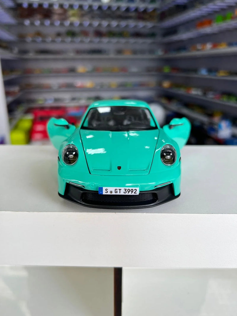 Porsche 911 GT3 2021 Azul