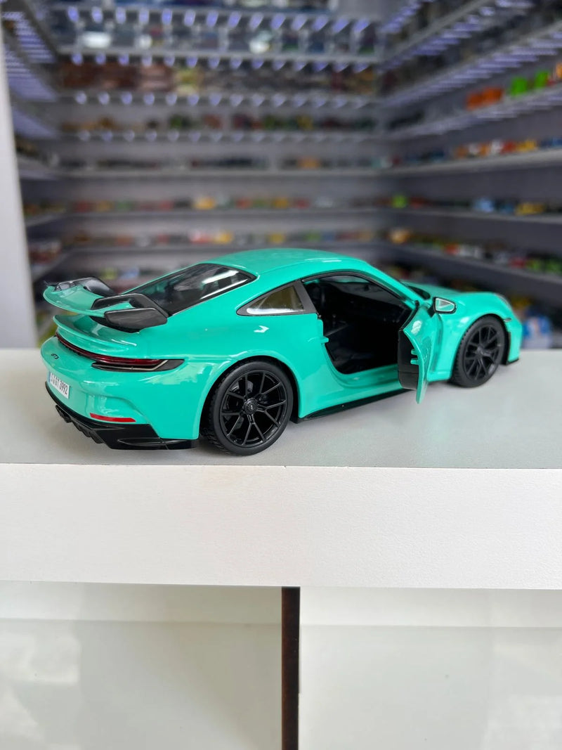 Porsche 911 GT3 2021 Azul