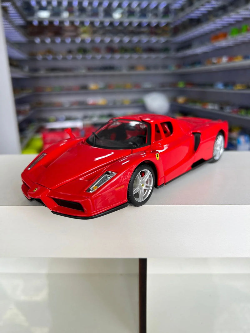Enzo Ferrari vermelho