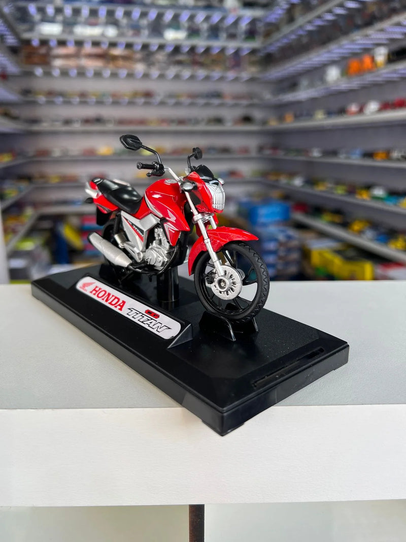 Moto Honda CG Titan 160 (2016) - Vermelha - California Toys