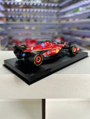 Fórmula 1 Ferrari SF24 Charles Leclerc 2024 c/ Display e Piloto