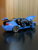 BMW M3 F80 Competition Azul