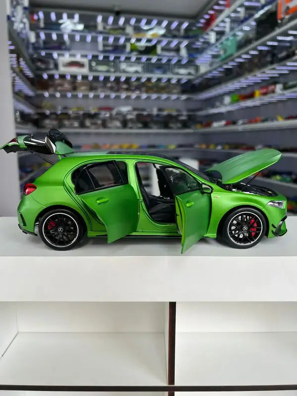 Mercedes-Benz AMG A45 S  Limited Edition Verde