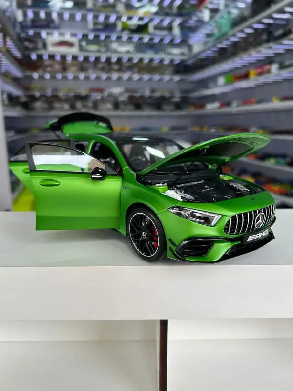 Mercedes-Benz AMG A45 S  Limited Edition Verde